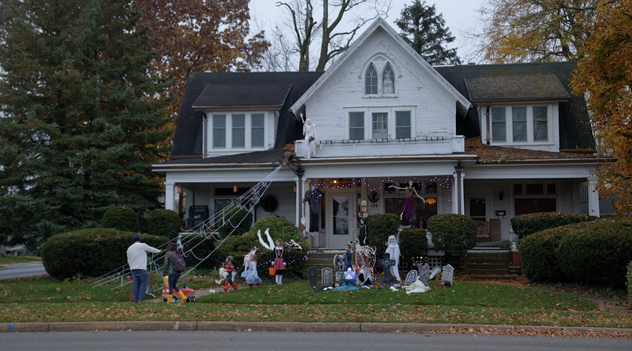 Trick-or-treaters in downtown Mason
