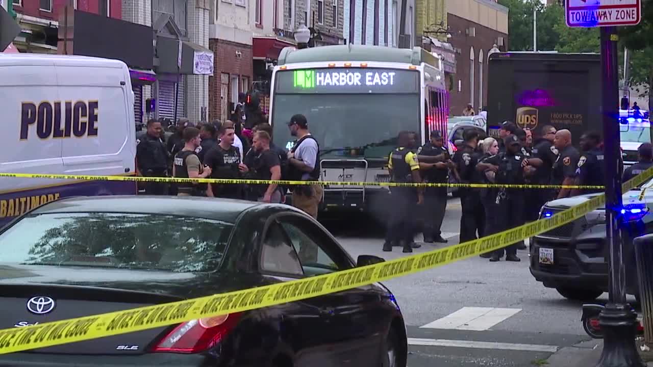 "History of mistrust" in neighborhood where shootout with police left 1 man dead