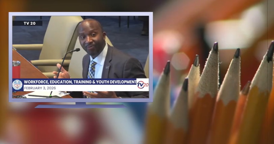 CMSD CEO MEETS WITH COUNCIL