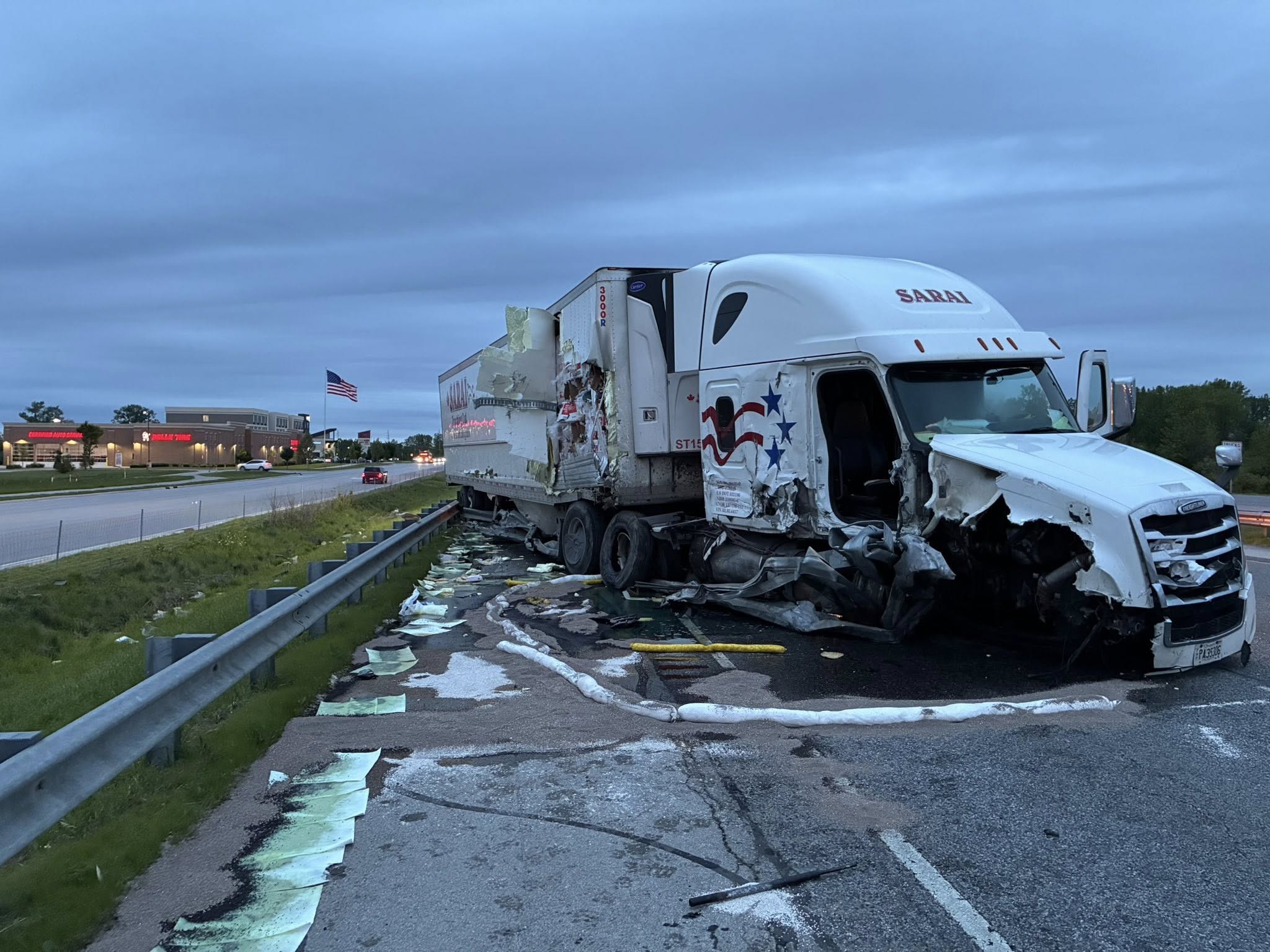 WHITESTOWN CRASH1.jpg
