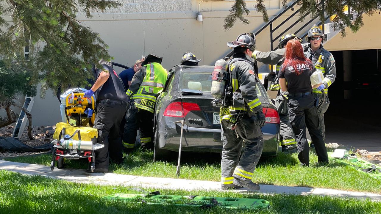 aurora crash into building.png