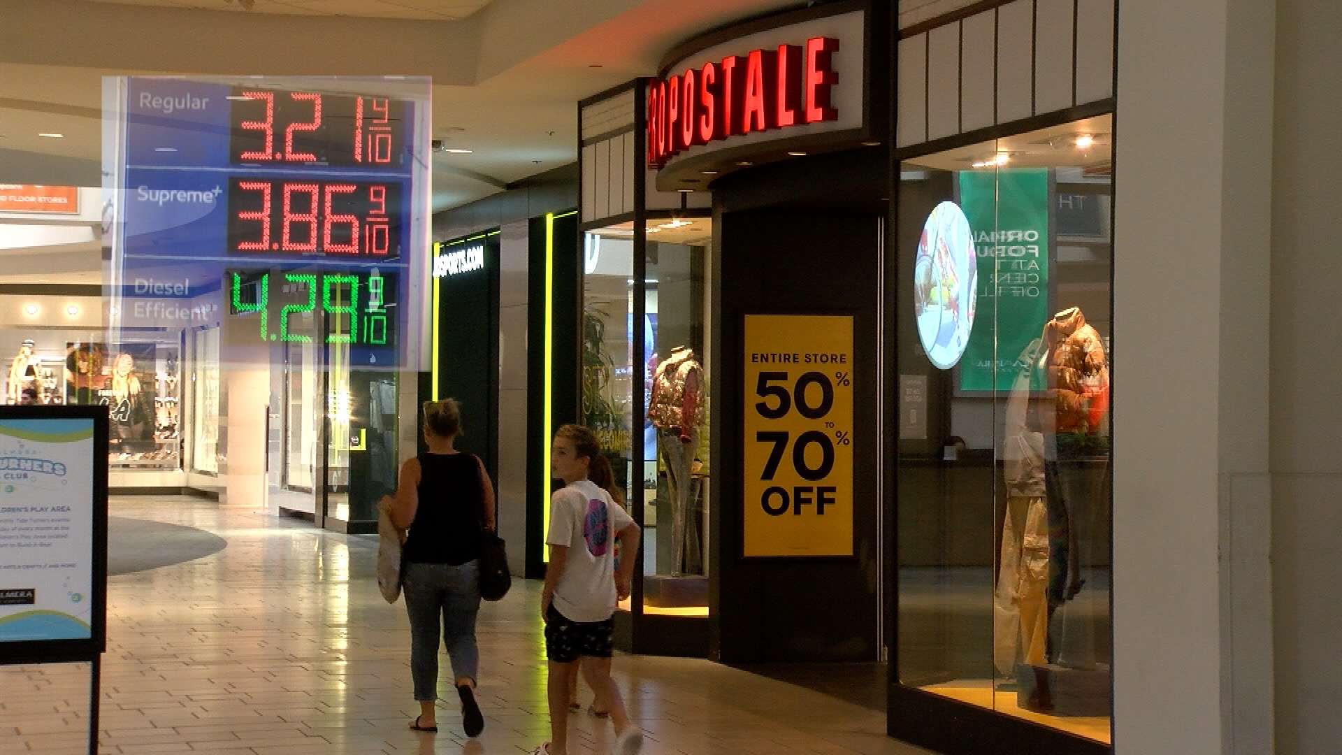 Increase in gas prices could affect holiday shopping - Vimarsana News