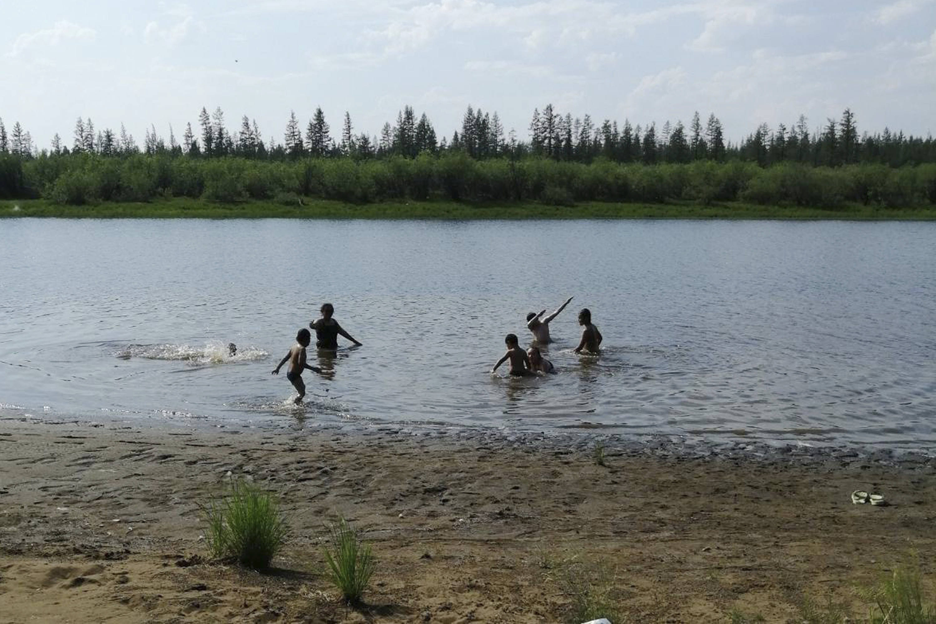 Arctic town hits 100 degrees F, a new record high