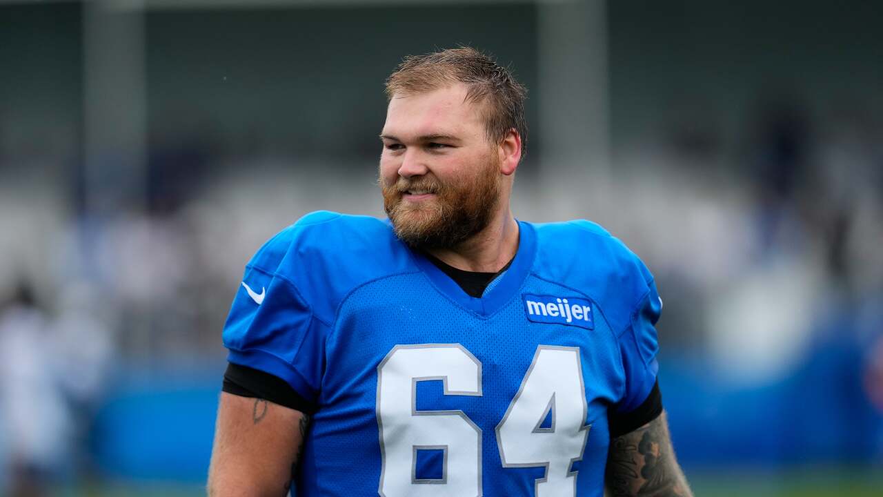 Lions Camp Football