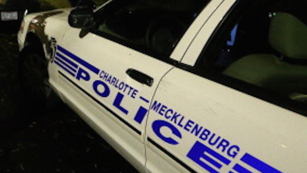 VIRAL PHOTO: Officer calms autistic teen