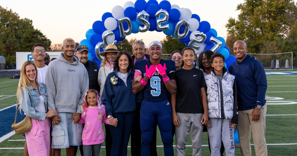 Former Bengals CB Leon Hall shares special bond with son, CCDS star Leon Hall Jr