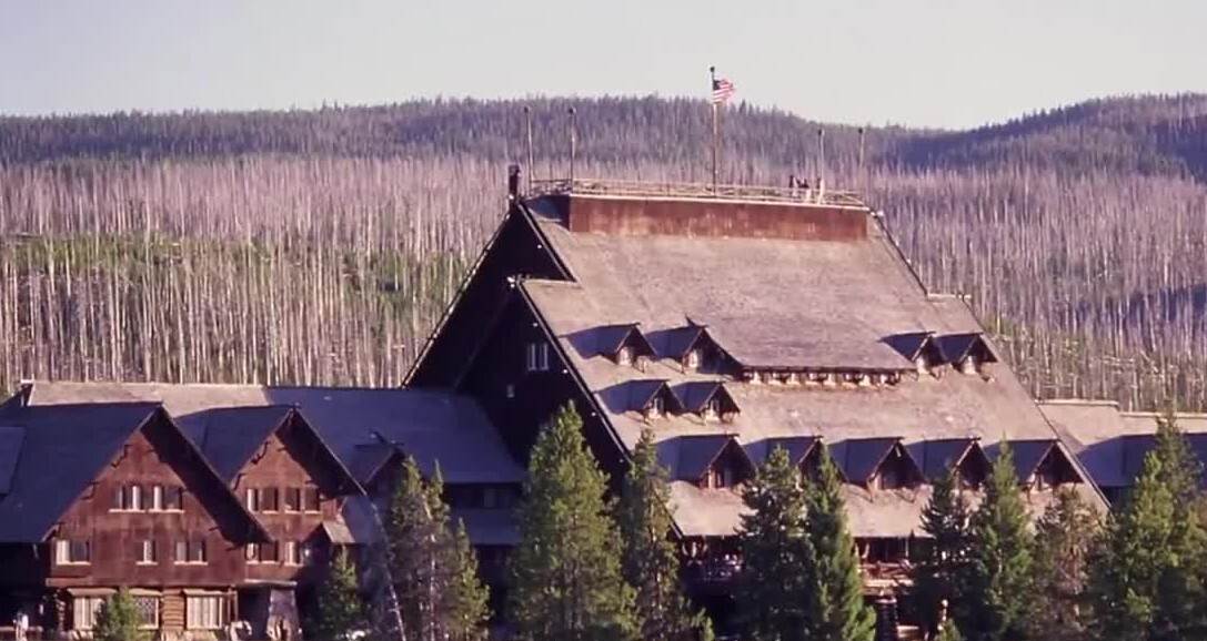 outside inn.jpg