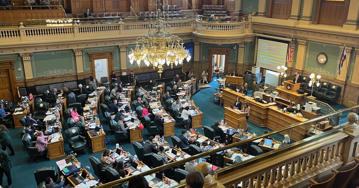 Colorado lawmakers make last push in final hours of 2025 legislative ...