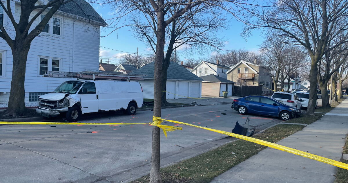 Stolen car crashes into parked car, injures three kids