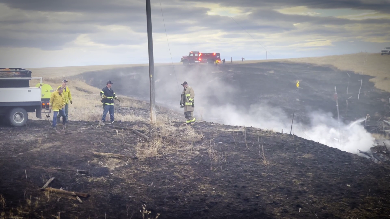 Grass fire erupts north of Great Falls