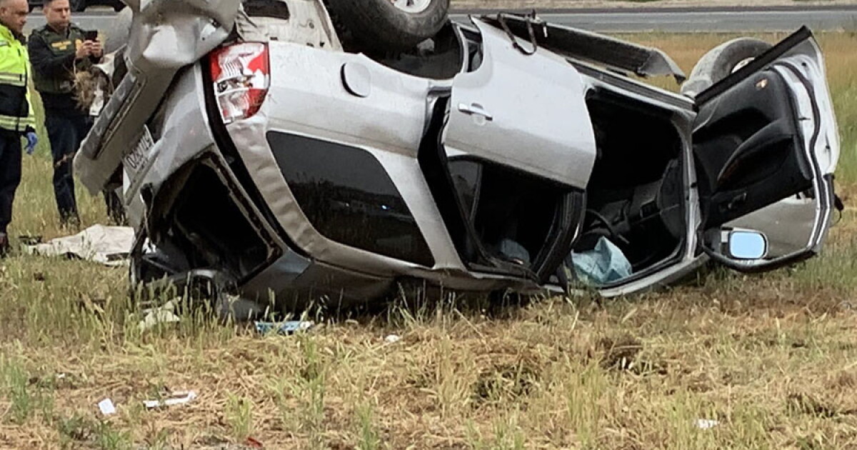 1 dead after chase ends in crash on Chula Vista freeway