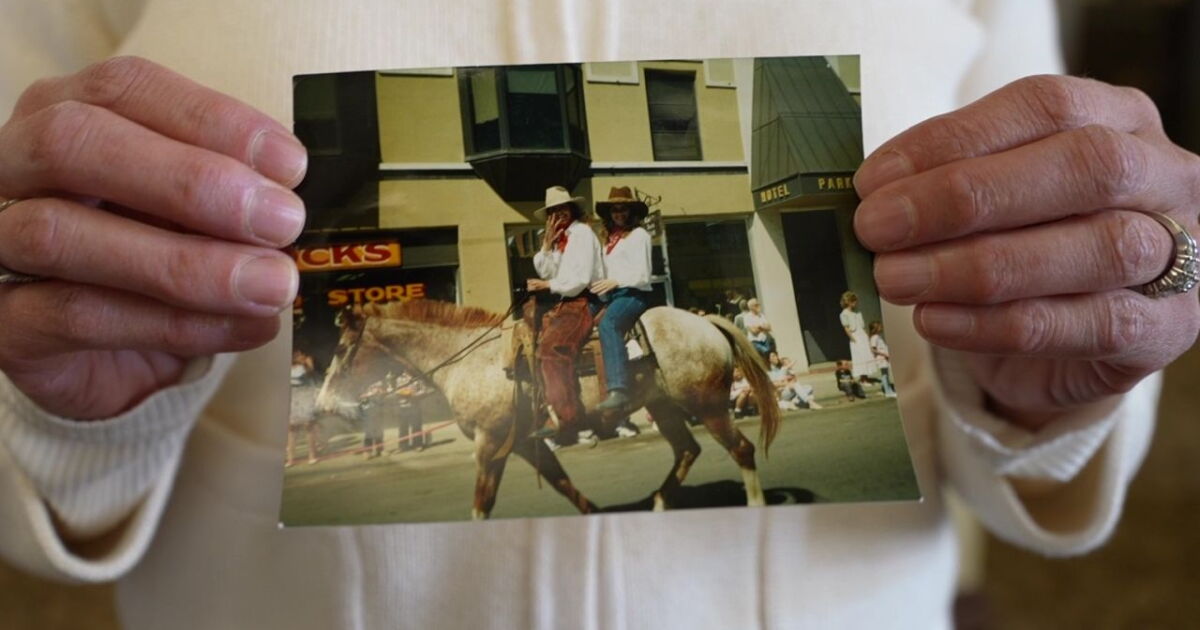 Sharing memories of previous Vigilante Day parades - Vimarsana News