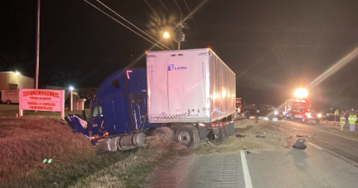 4-vehicle crash involving semi leaves 1 dead in Accomack County: VSP - Vimarsana News