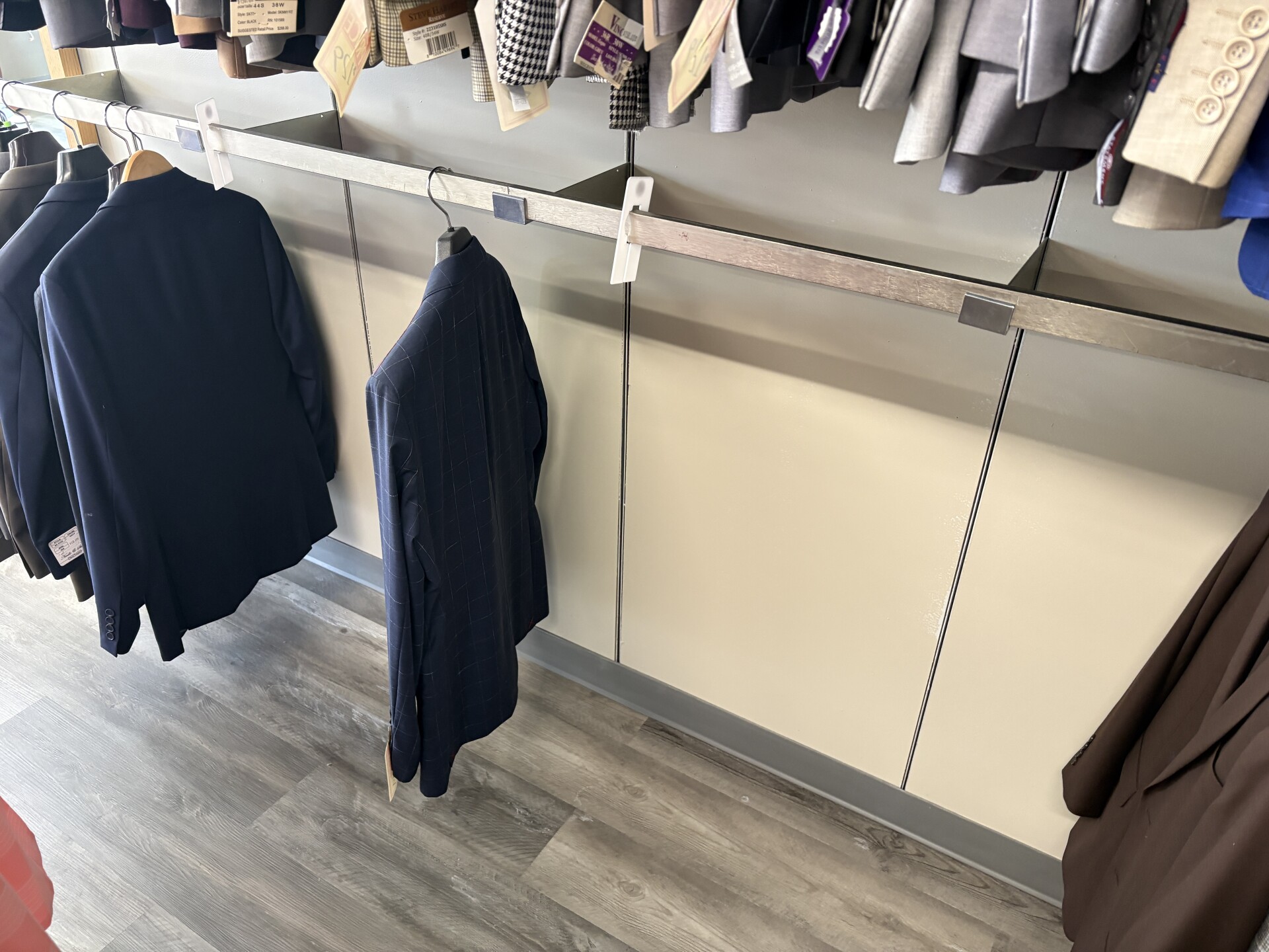  The Suit Network in Petersburg