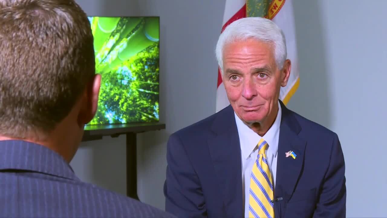 Charlie Crist speaks to Forrest Saunders ahead of 2022 Democratic gubernatorial primary