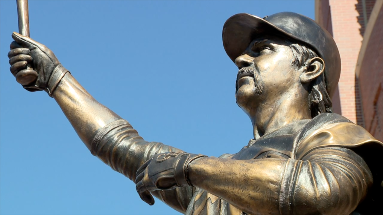 Larry Walker Statue 