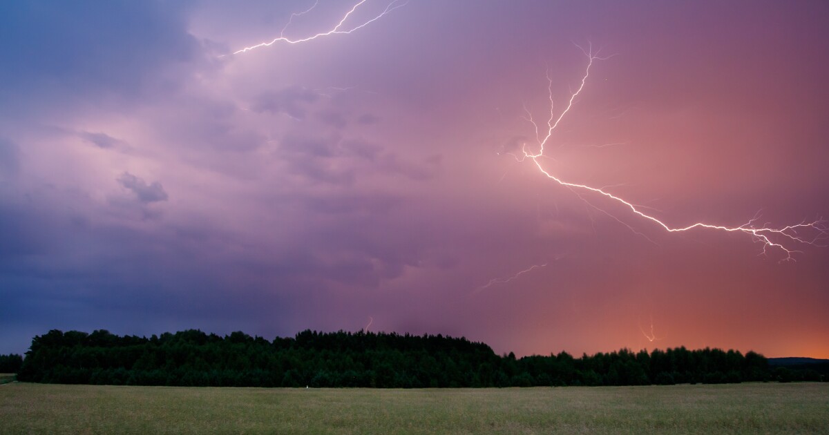 Showers and storms return today, stronger storms expected on Saturday
