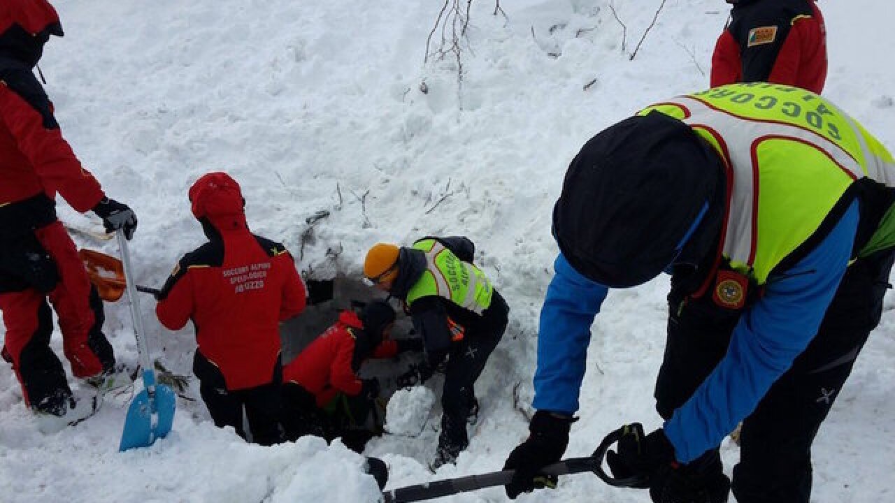 6 people alive in hotel buried by avalanche