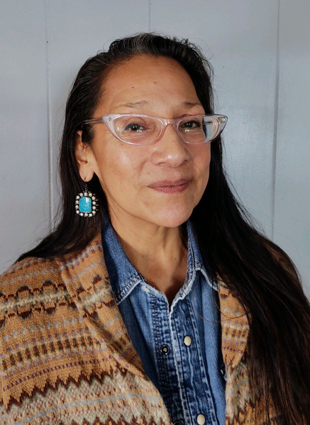 LESLIE LOGAN FOR PHONER .jpg