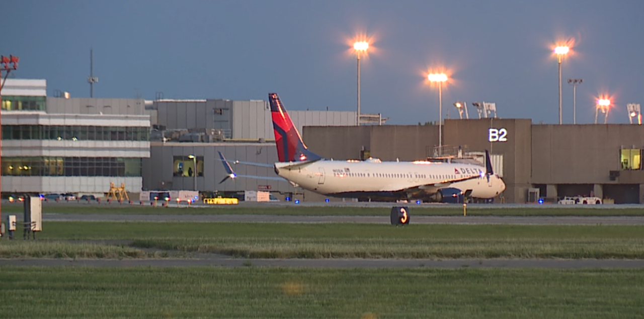 Delta aircraft at Cleveland Hopkins International Airport