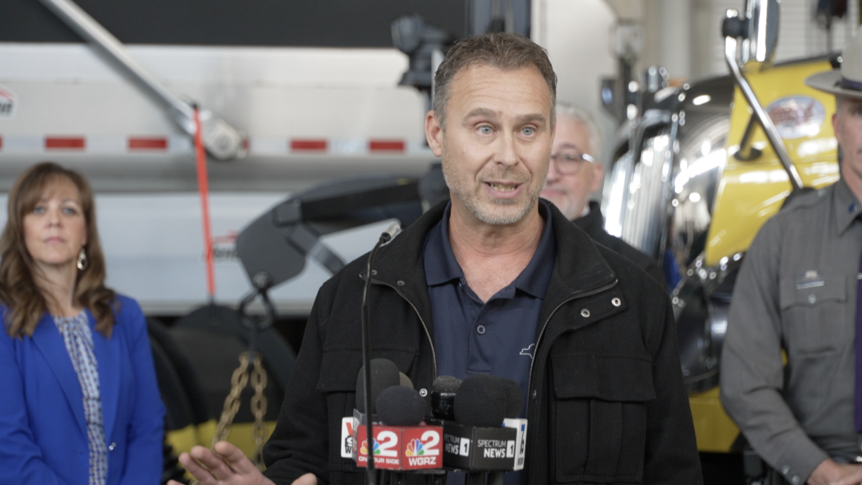 NYS Thruway Authority Acting Buffalo District Director Keith Stanczewski