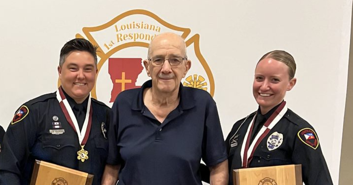 Lafayette Police Officers Save 90-Year-Old's Life - Vimarsana News