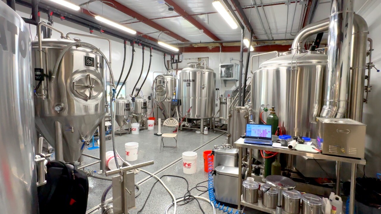 Anarchy Ale Works brewhouse