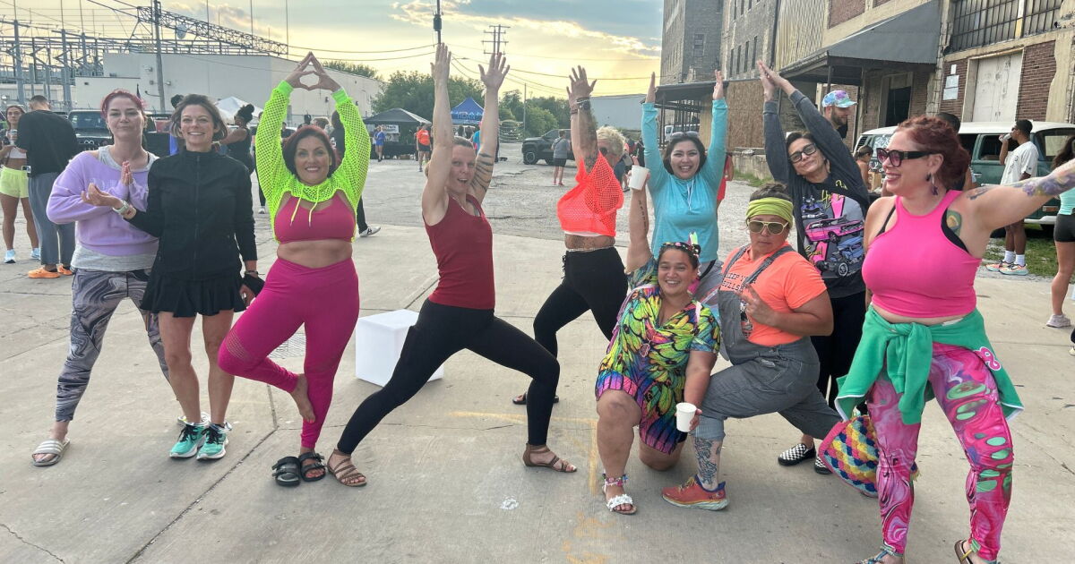 It's All About Movement: Yoga, a 'Chase the DJ' run, and Hoan Bridge light show in Milwaukee
