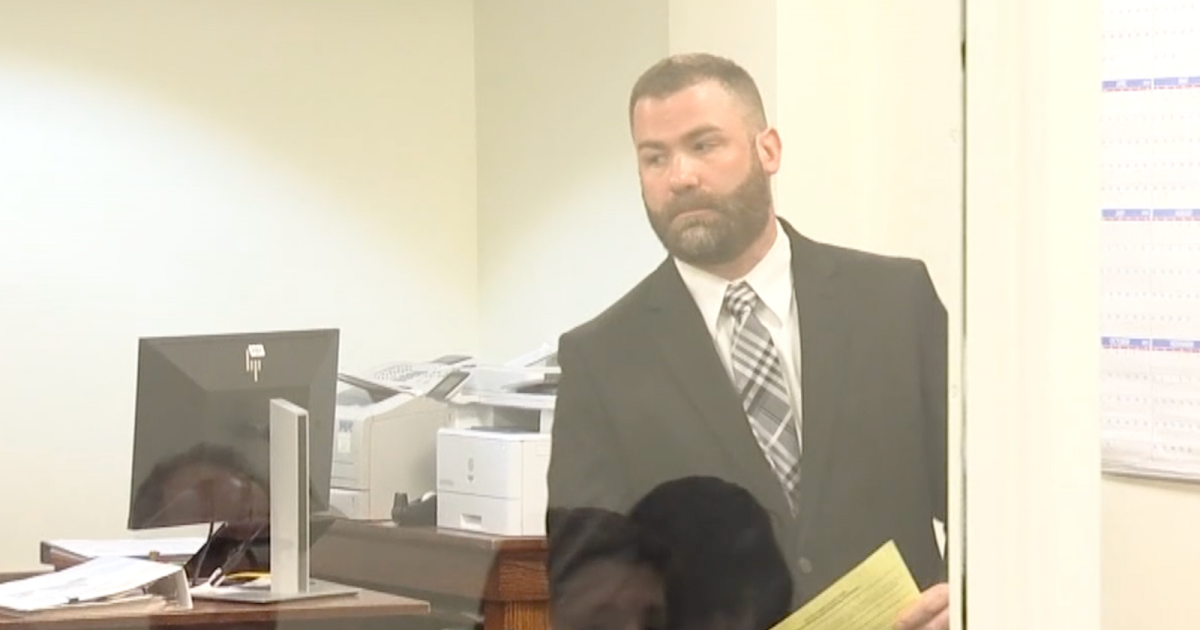 Signature bond set for GBPD officer accused of hitting suspect with vehicle