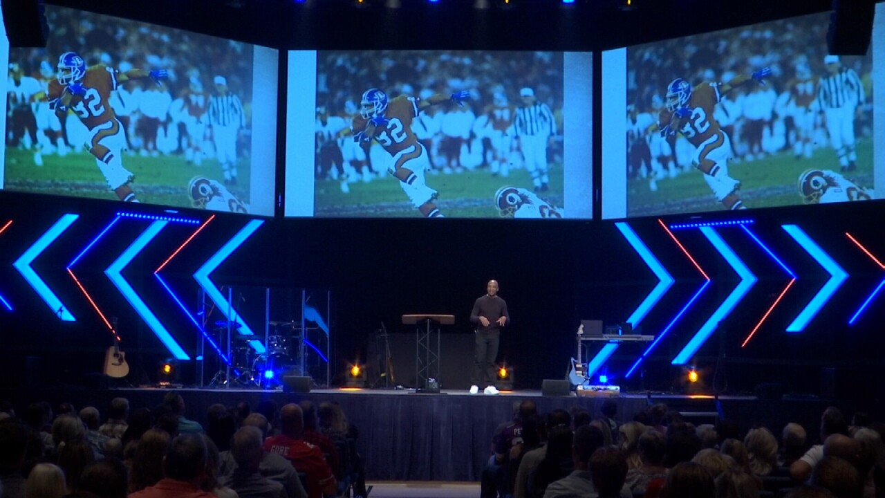 100321 VANCE JOHNSON WIDE.jpg