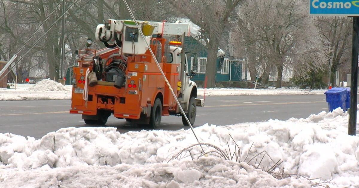 Ice storm causes power outages in West Seneca & Cheektowaga