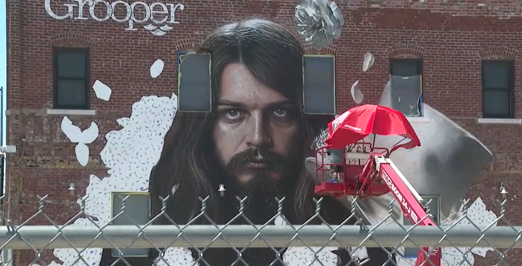 New mural of Leon Russell added to Grooper building in downtown Tulsa