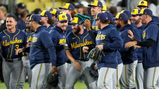 NLCS Brewers Dodgers Baseball