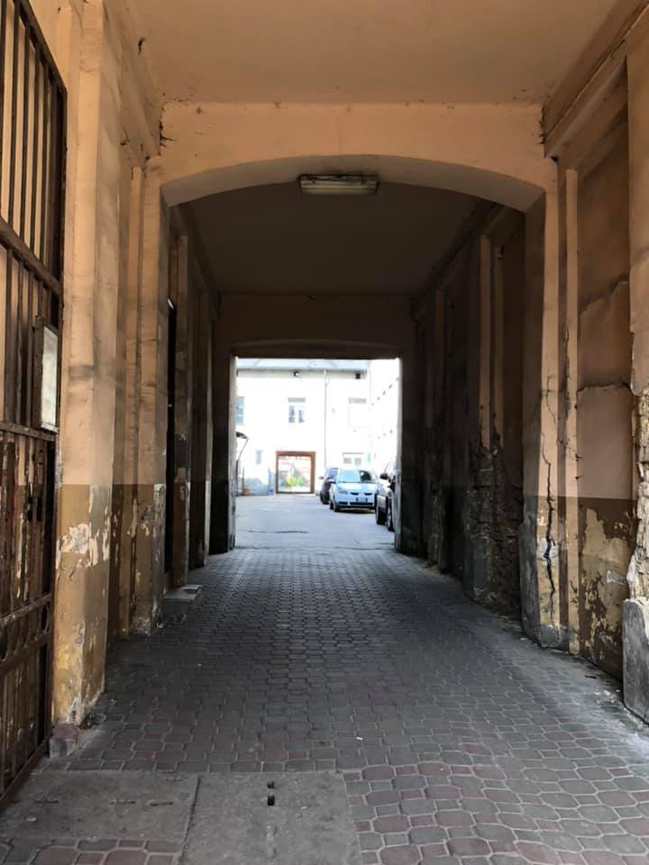 Archway.jpg