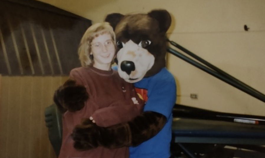 Scott met his wife Melissa in the 90s, who was on the dance team