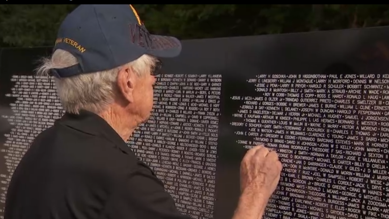 Vietnam Wall visit Dickson