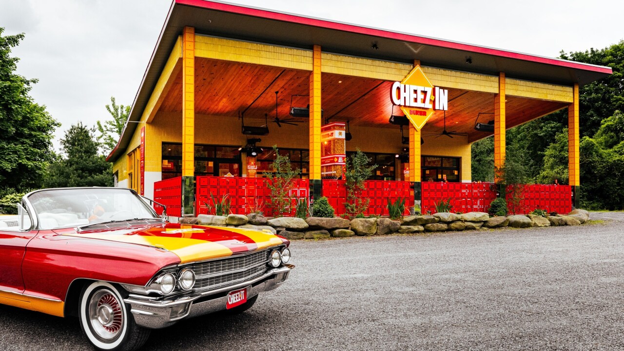 Cheez-It-Diner-Exterior--1
