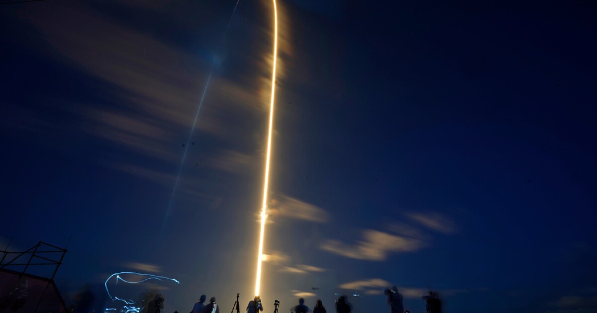 वृत्तों से अंतरिक्ष यान तक: पाई कैसे विज्ञान को शक्ति प्रदान करती है