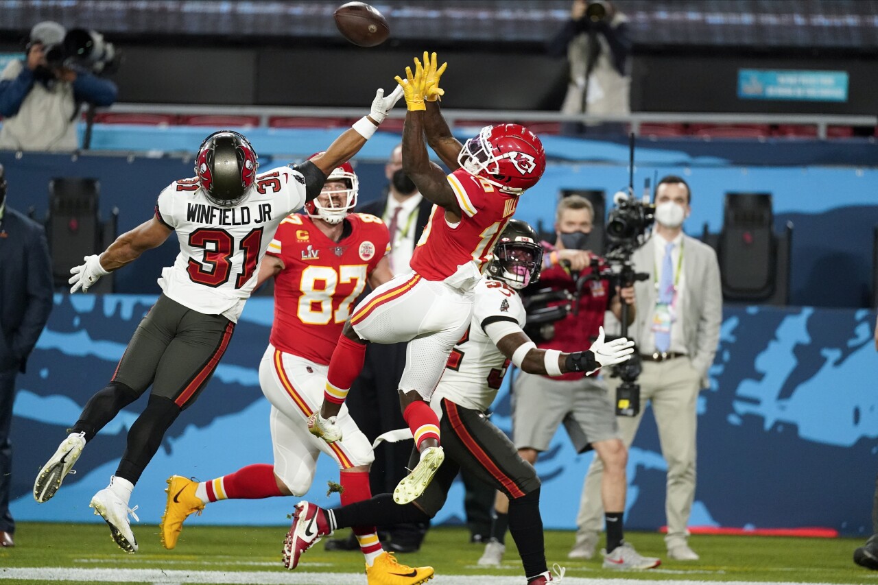 Chiefs Buccaneers Super Bowl Football