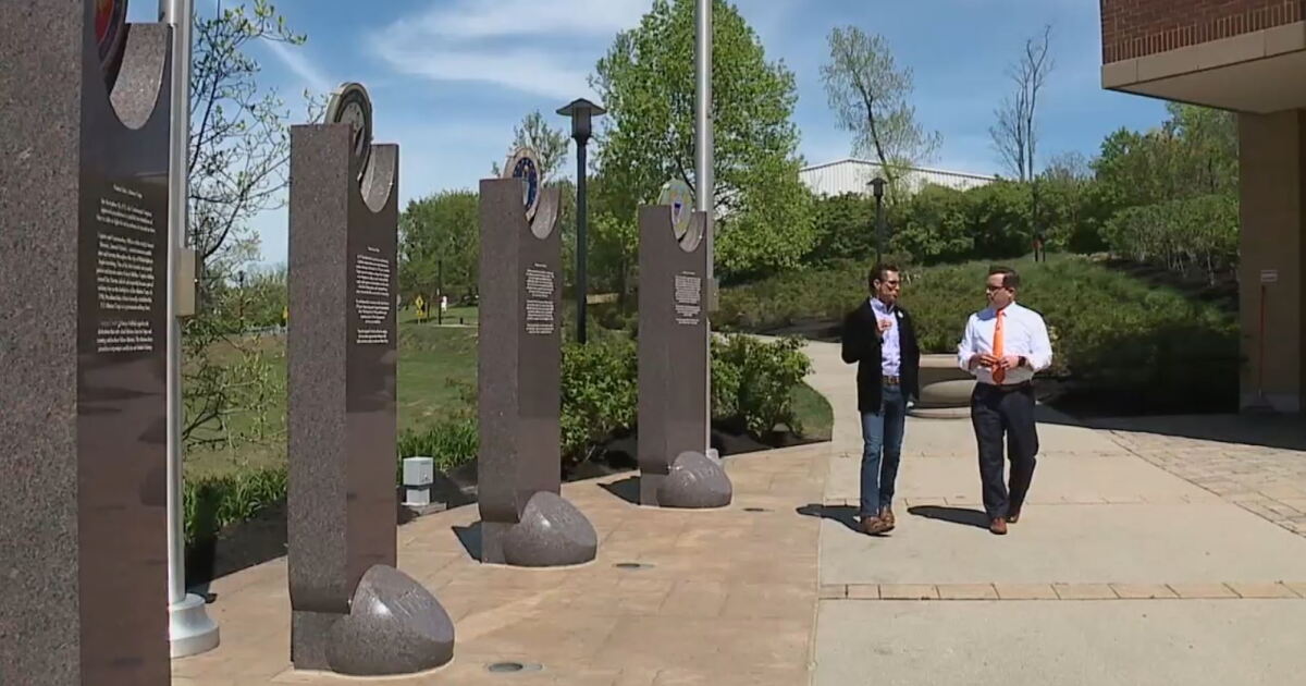 Marine's foundation uses stories of the fallen to teach lessons, raise funds - Vimarsana News