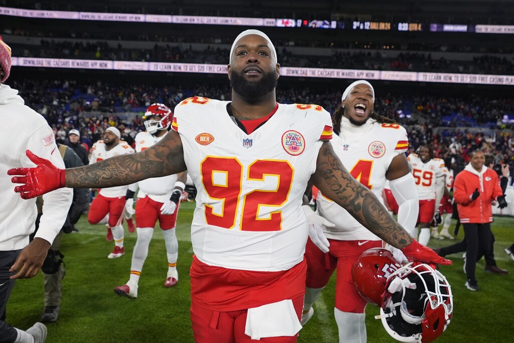 CORRECTION Chiefs Football Football