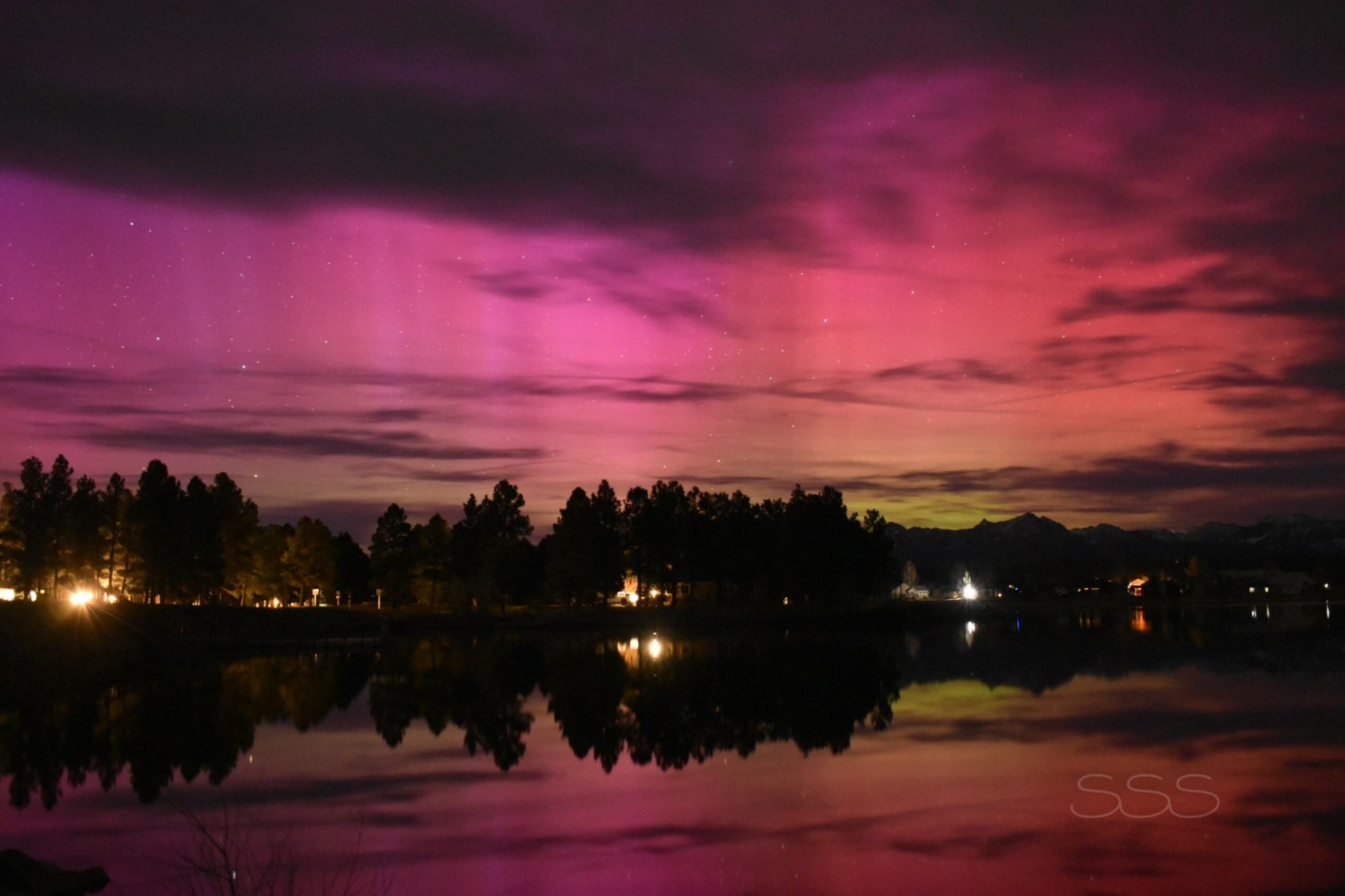 Northern Lights Once Again Put On A Show In The Colorado Sky Photos northern-lights-once-again-put-on-a-show-in-the-colorado-sky-photos