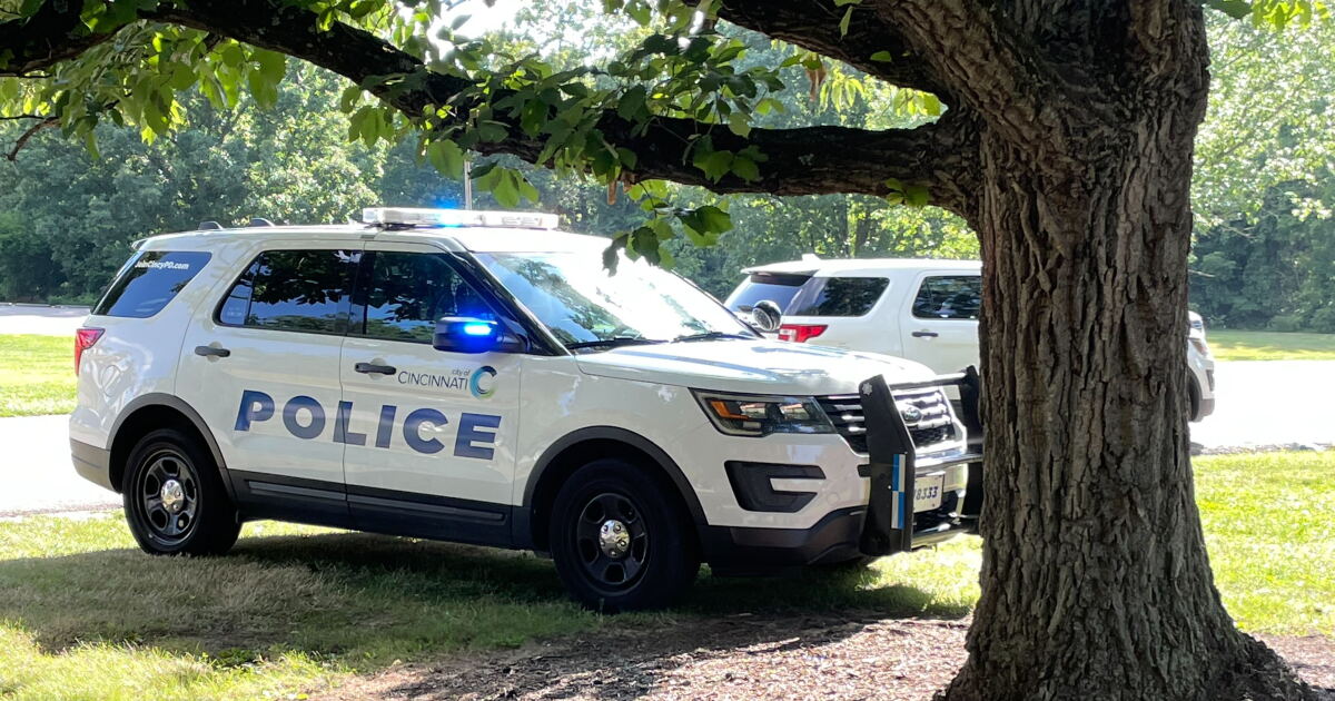 Police: 1 dead, 1 hospitalized after shooting at McEvoy Park in College Hill - Vimarsana News