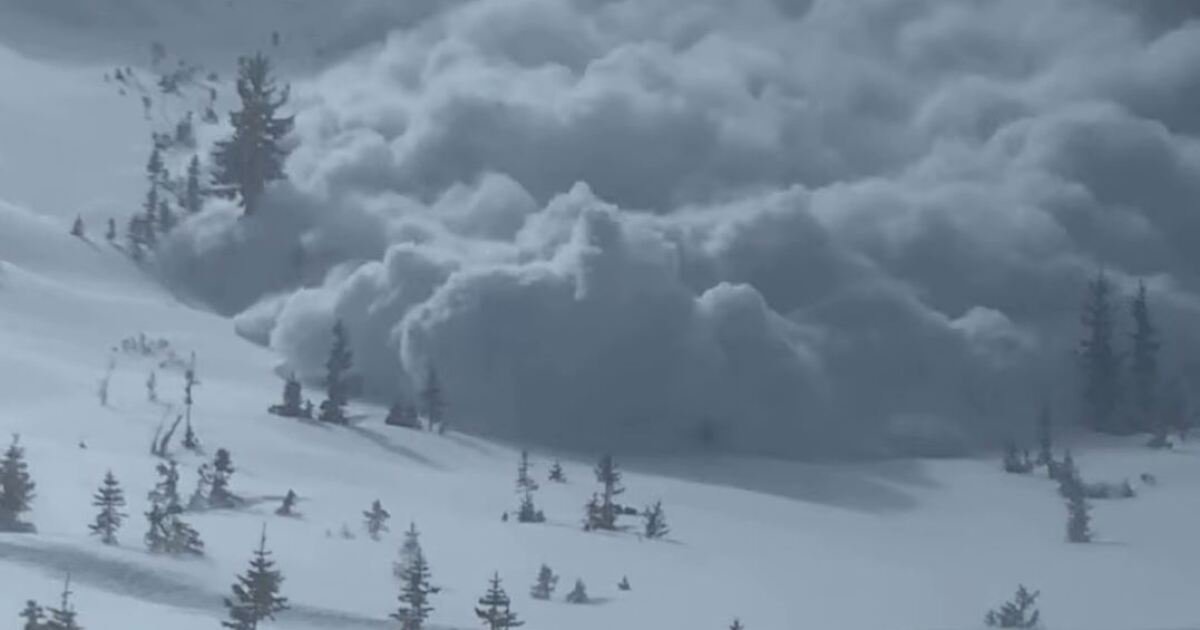 Dreaming about a powder day Friday? Avalanche risk will remain high Thursday into Friday, CAIC says