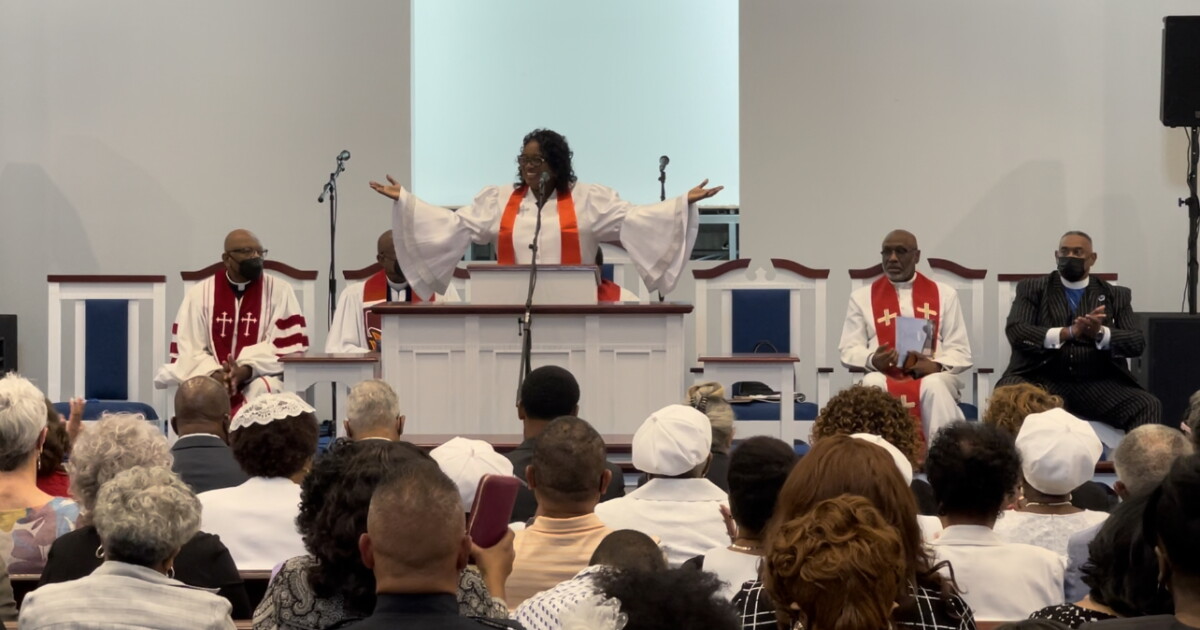 Chesapeake church destroyed in fire is rebuilt, welcomes back congregation - Vimarsana News
