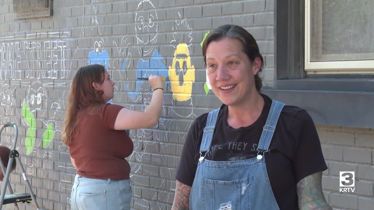 Chouteau County Fine Arts Council paints murals in Fort Benton
