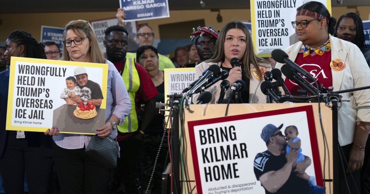 Maryland woman pleads for husband's return after deportation to El Salvador