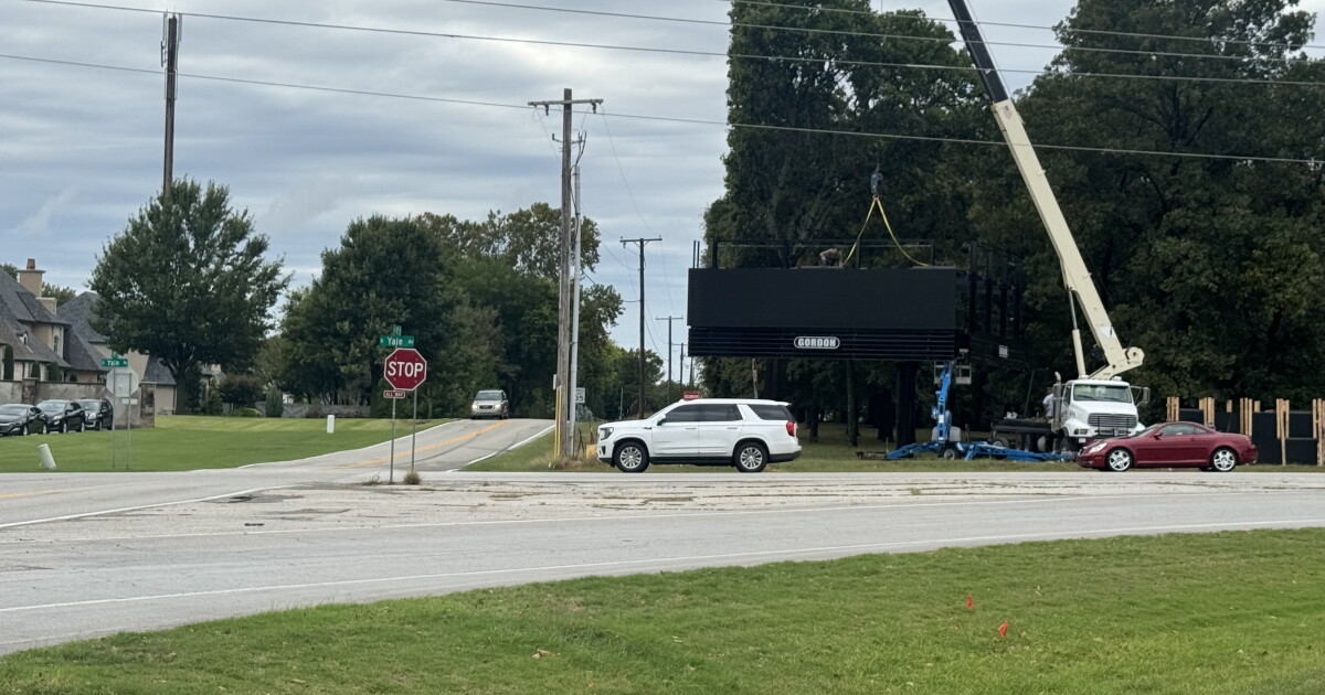 'Seems very random': South Tulsa neighbors frustrated by new billboard