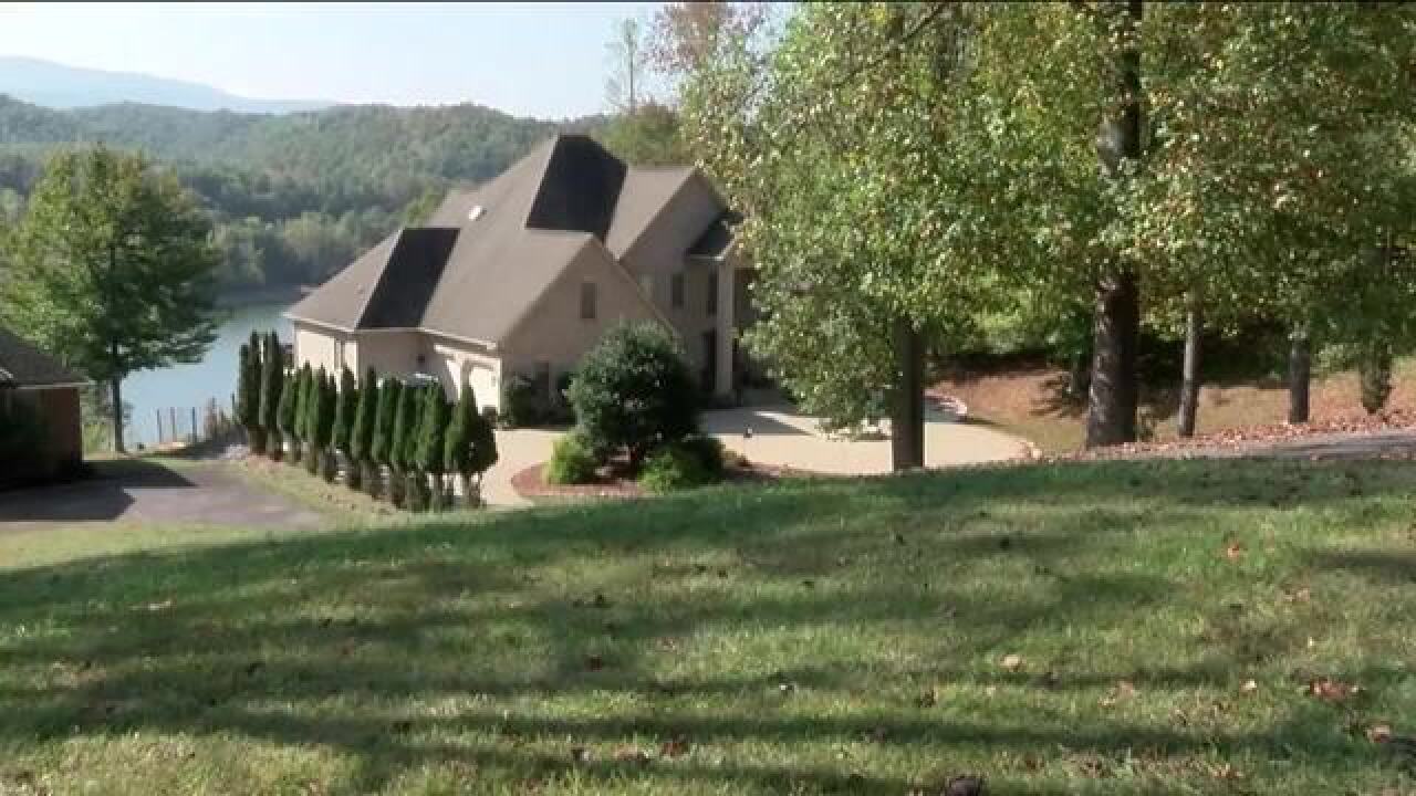 Neighbors Of Sheila Keen Warren In Va React With Shock To