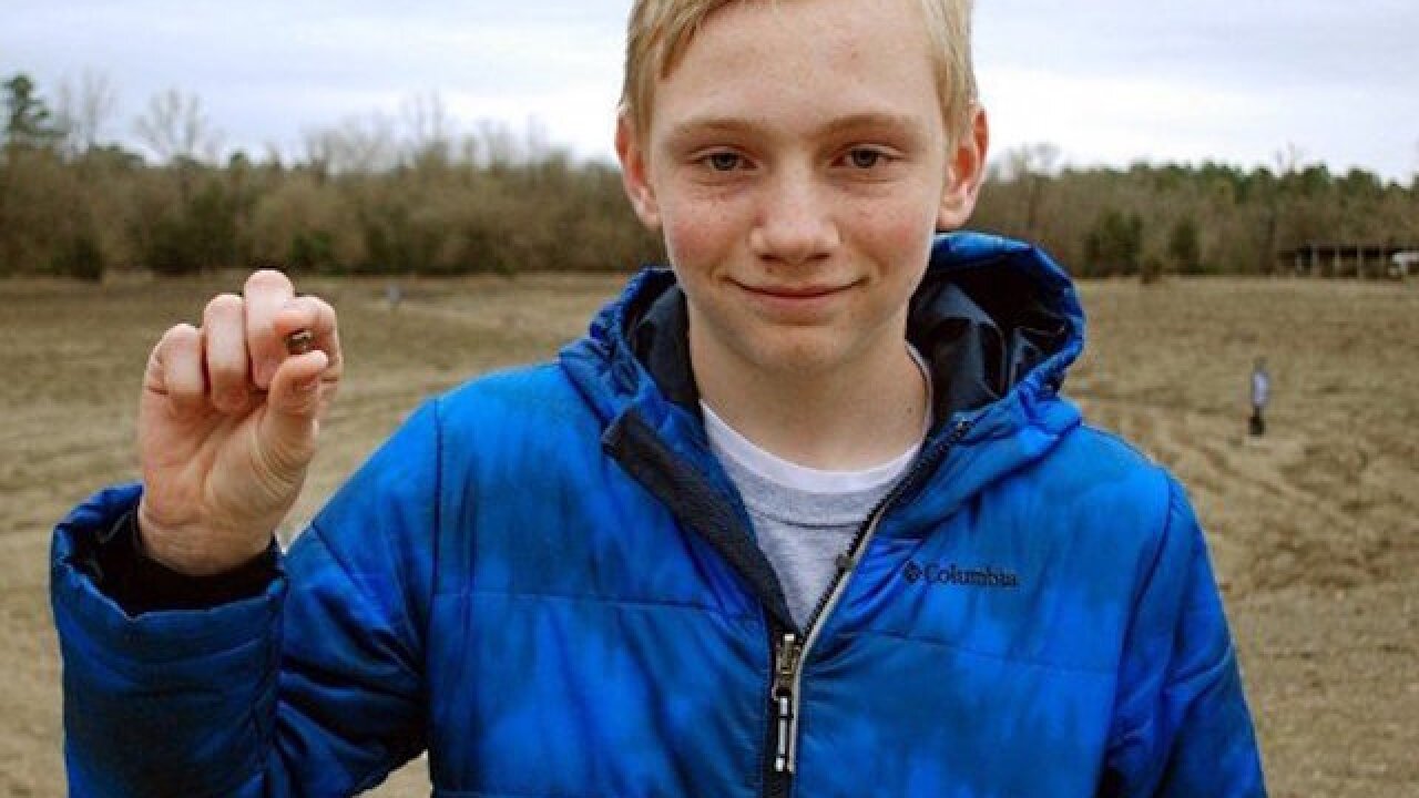 Arkansas teen finds 7.44-carat diamond at state park